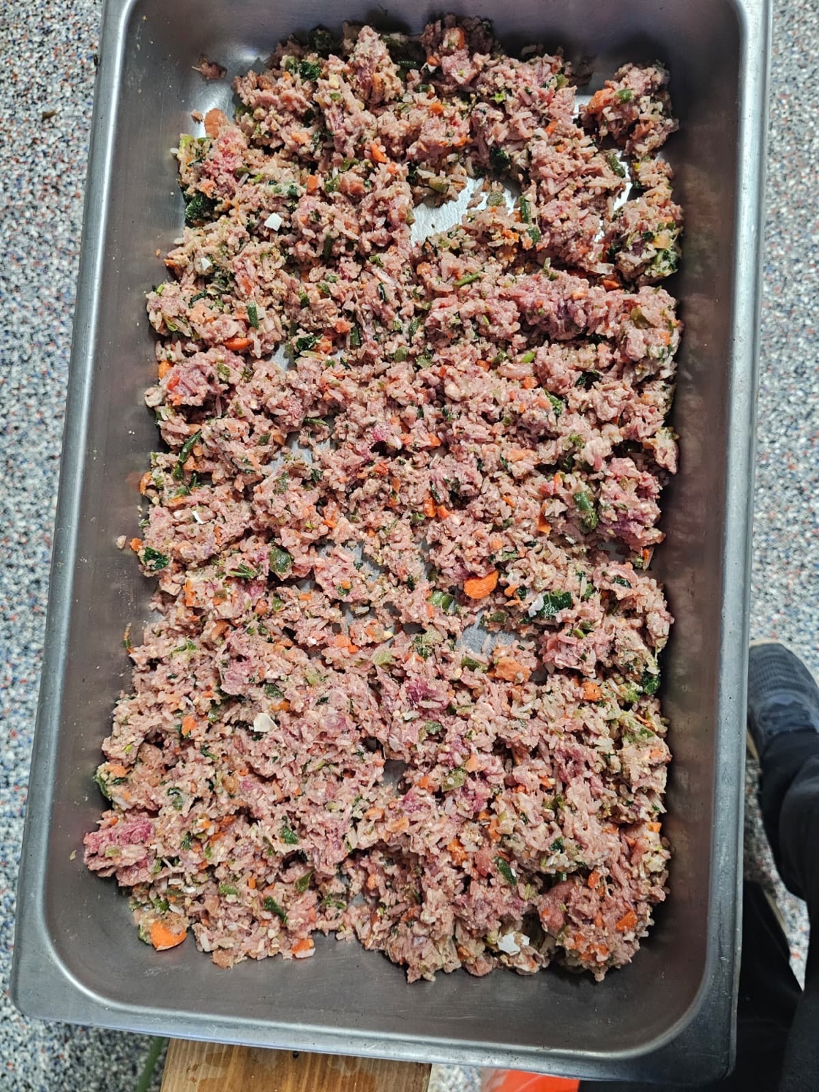 Freshly prepared dog-food mixture